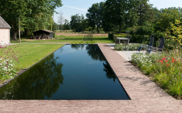 Greenarchitects stefaan willems tuinarchitect laarne landschappelijke ecologische tuin met zwemvijver