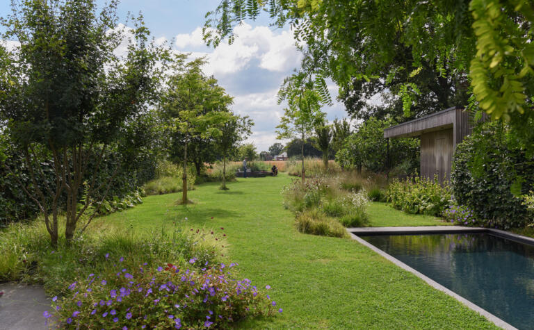 Greenarchitects stefaan willems landschapsarchitect laarne gent natuurlijke eetbare tuin met biozwembad 2